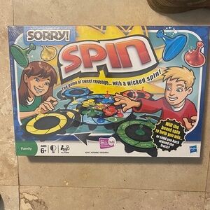 Hasbro Sorry! Spin Game with Colorful Pieces